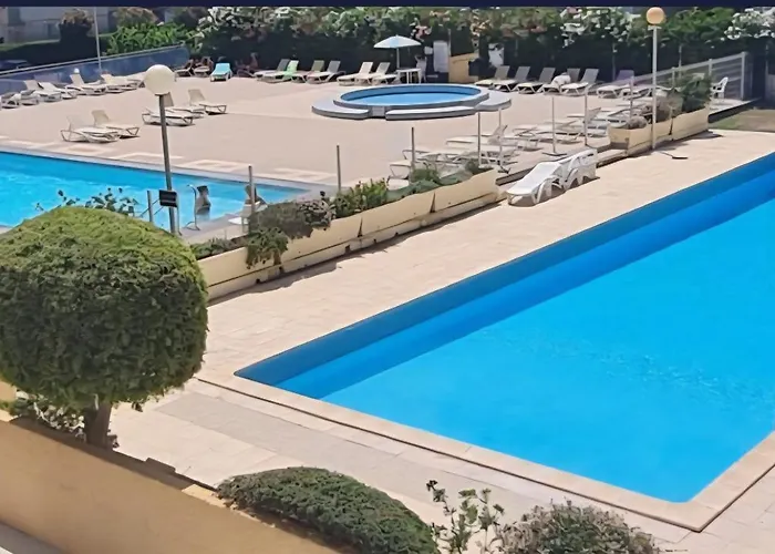 Apartment Chic Climatise Avec Vue Et Piscine A 100m Du Mole Agde